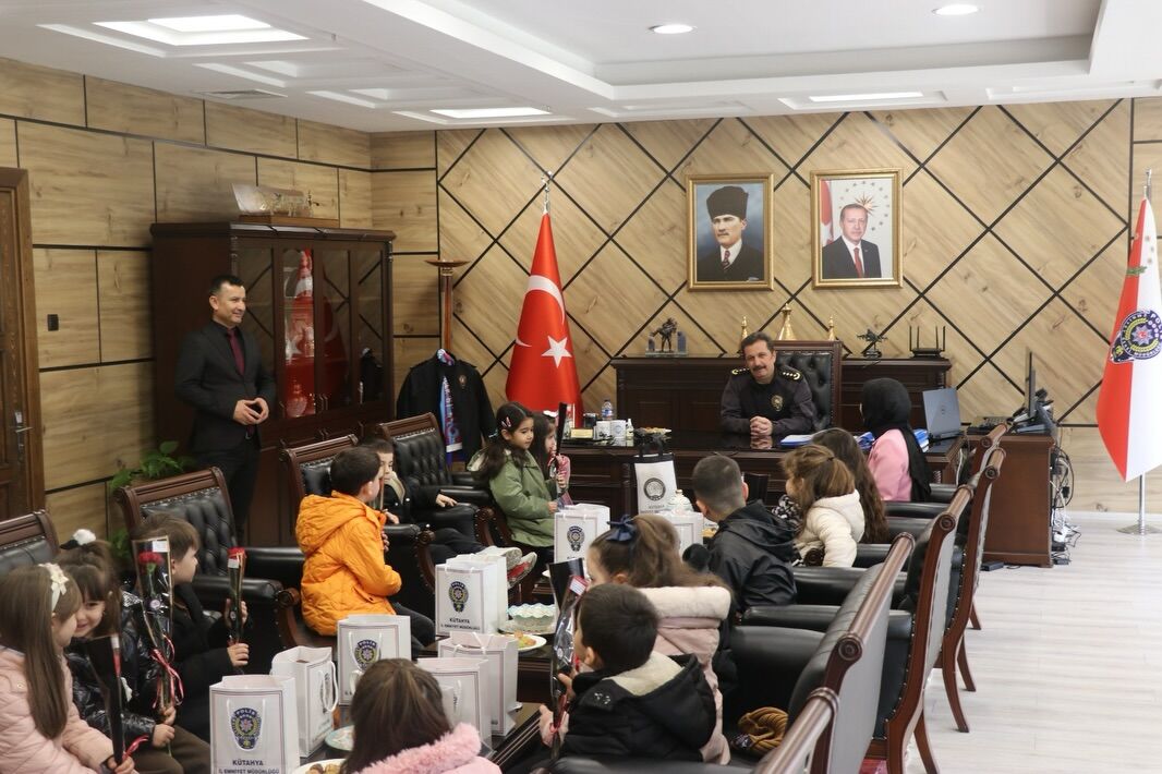 Miniklerden Polis Haftasında Anlamlı Ziyaret5