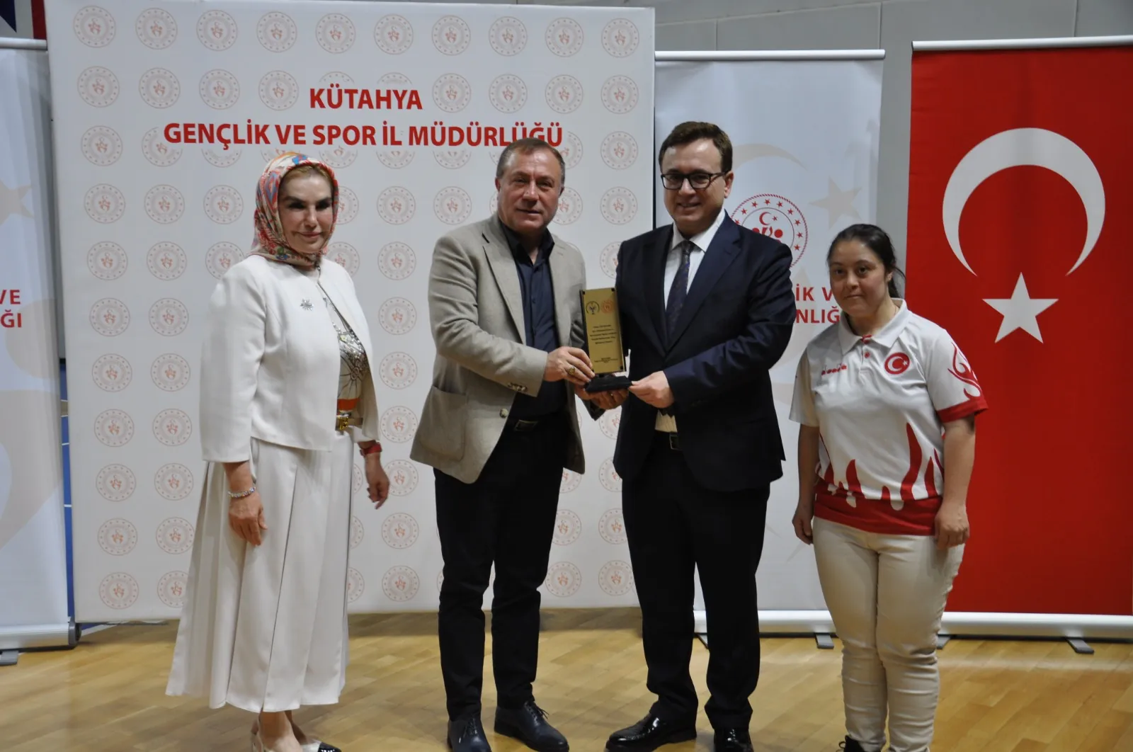Özel Sporcular Kütahya’da Parkeye Çıkıyor 1