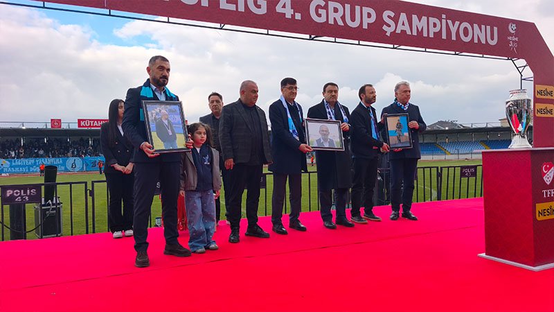 Şampiyon Kütahyaspor, Kupasına Kavuştu (4)