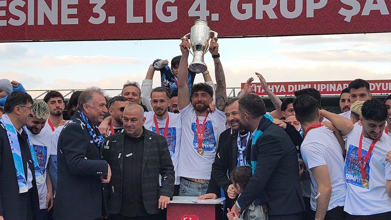 Şampiyon Kütahyaspor, Kupasına Kavuştu (5)