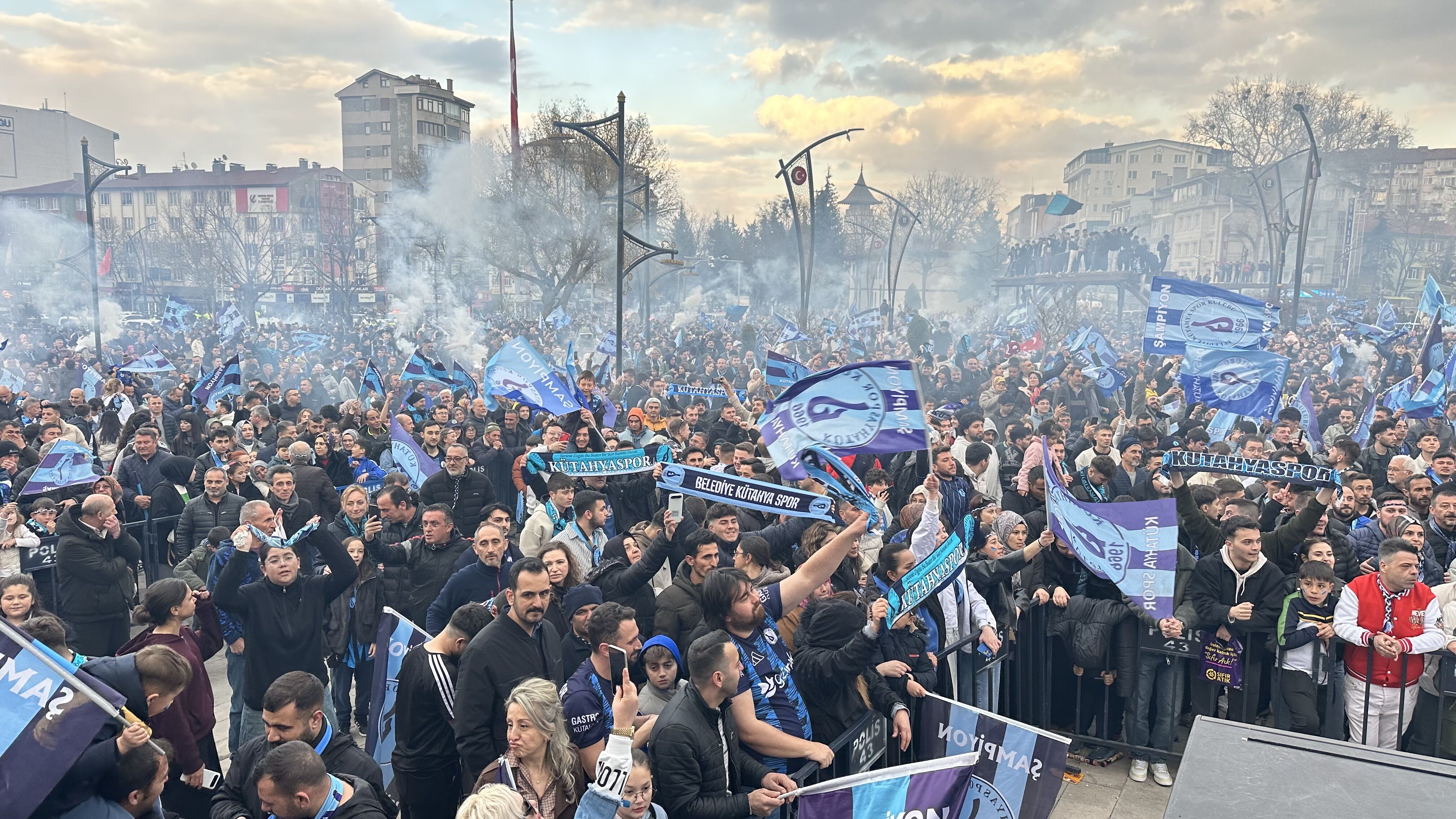 Şampiyon Kütahyaspor, Taraftarıyla Buluştu (1)