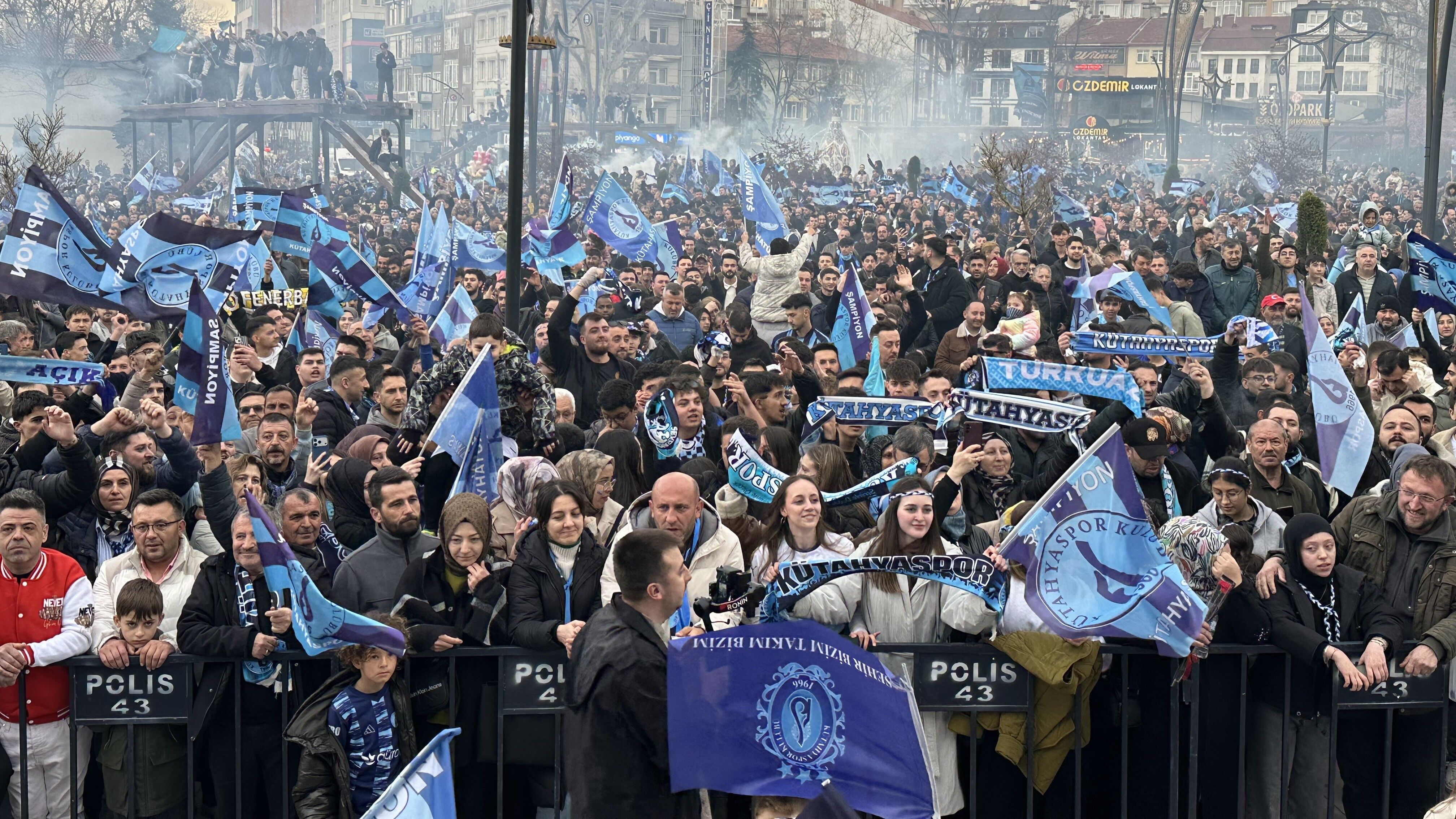 Şampiyon Kütahyaspor, Taraftarıyla Buluştu (3)