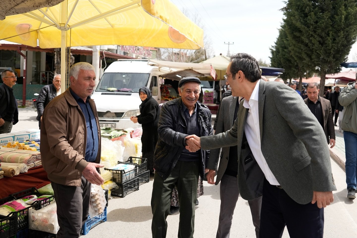 Tavşanlı Belediye Başkanı Derin Salı Pazarı Alanını Inceledi 3