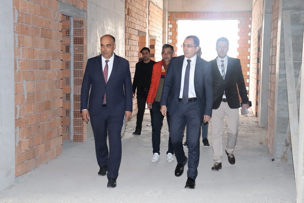 Tavşanlı’da Okul Inşaatında Inceleme Yapıldı54