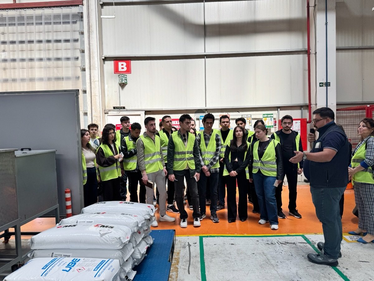 Üniversiteliler Sanayiyi Yerinde Tanıyor6