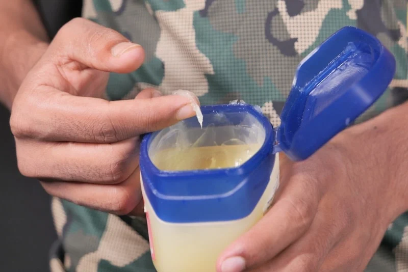 Vazelin Tüylenme Yapar Mı Işte Gerçekler