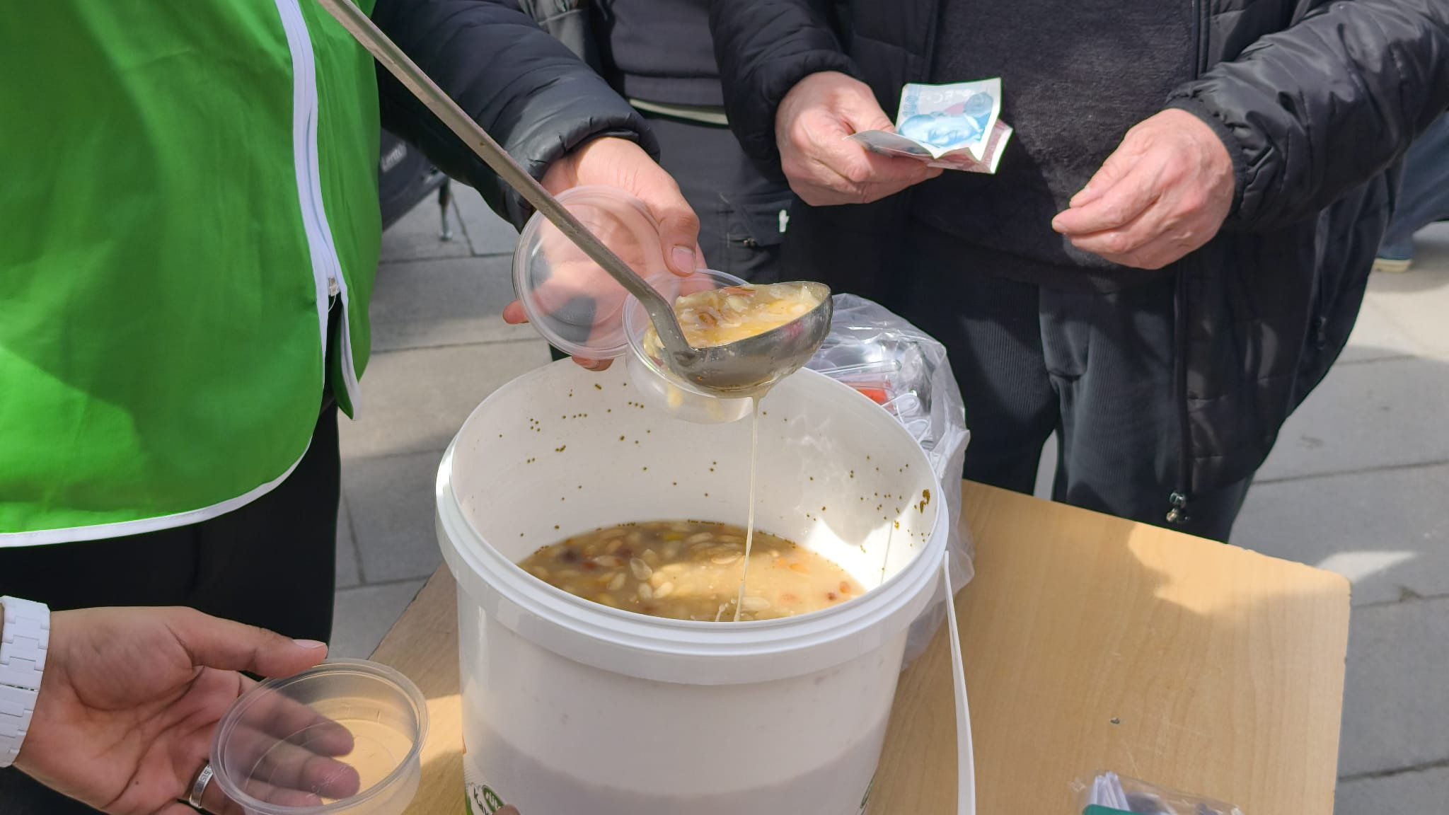 Kütahya’da Sumud Filosu için aşureler kaynatıldı