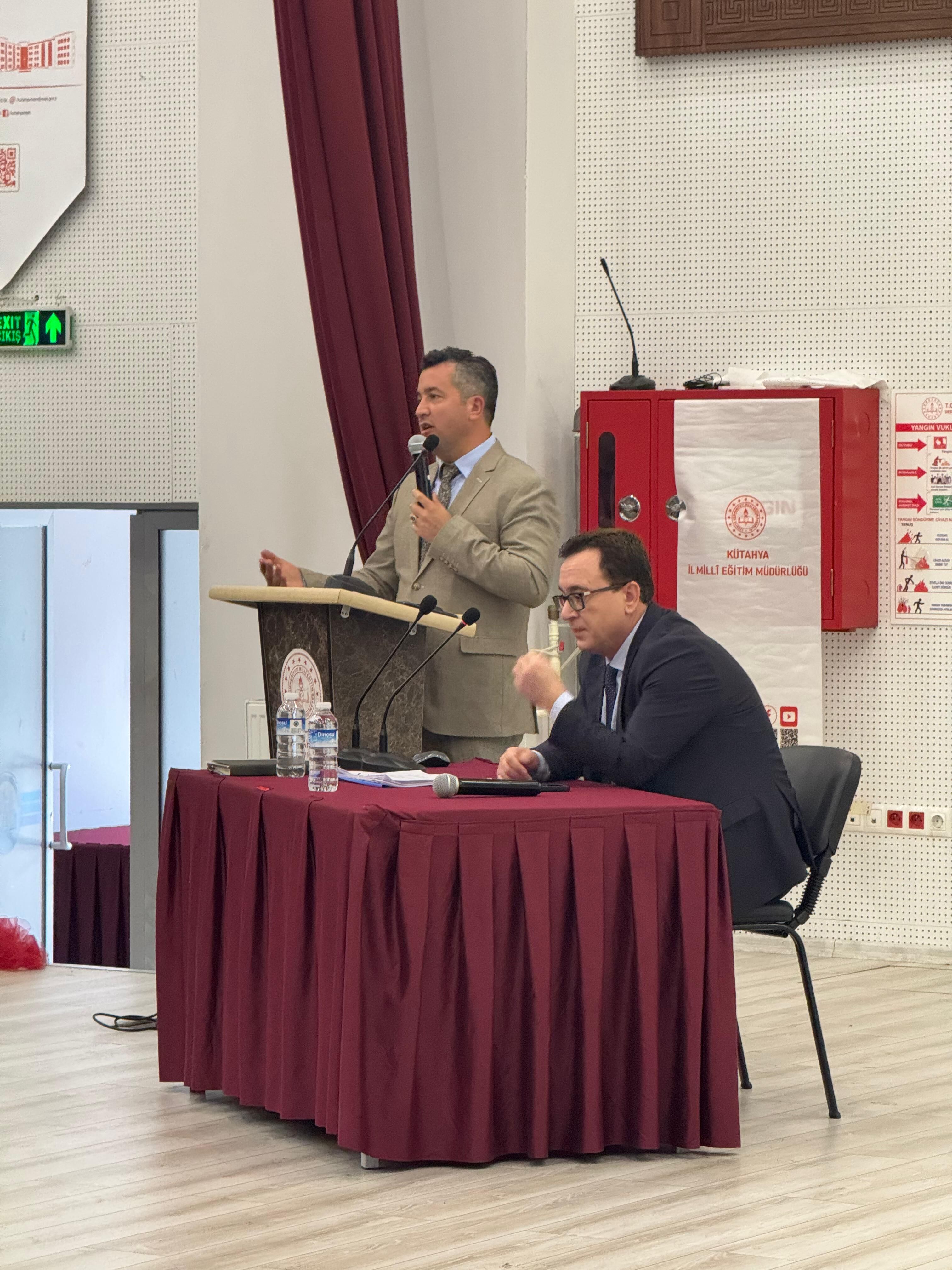 Kütahya’da muhtarlara MAKS anlatıldı