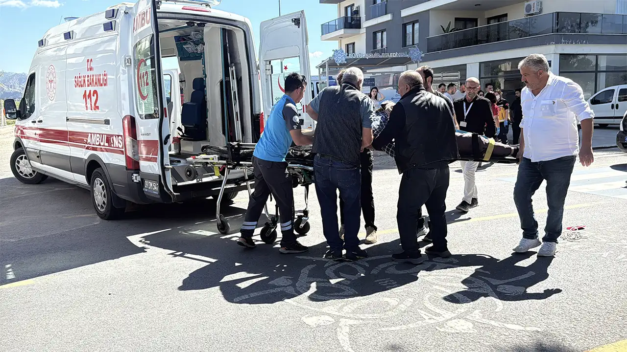 Aydın’da Iki Motosiklet Çarpıştı 2 Yaralı 1