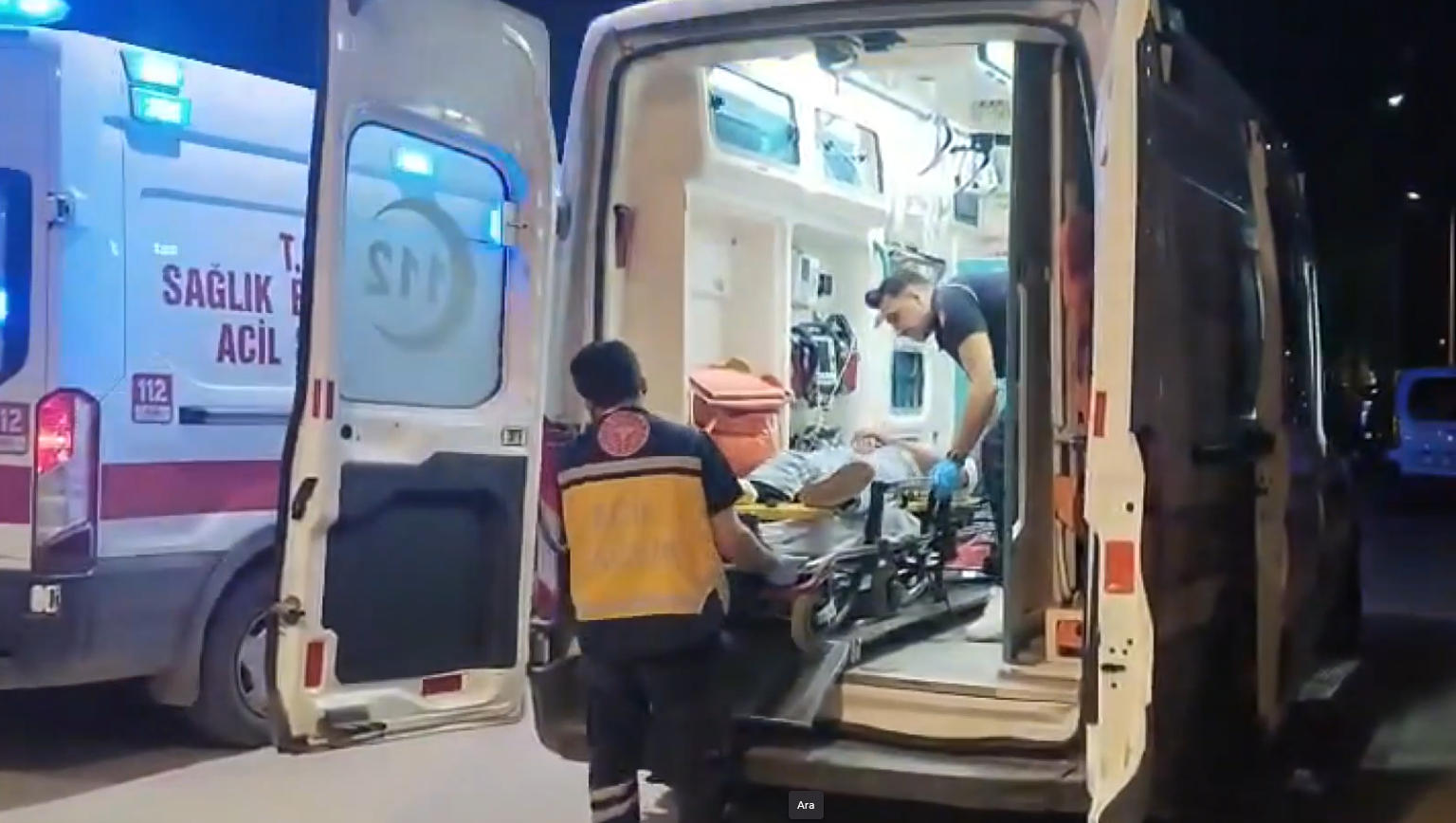 Bursa İnegöl’de motosiklet ile otomobil çarpıştı 2 yaralı