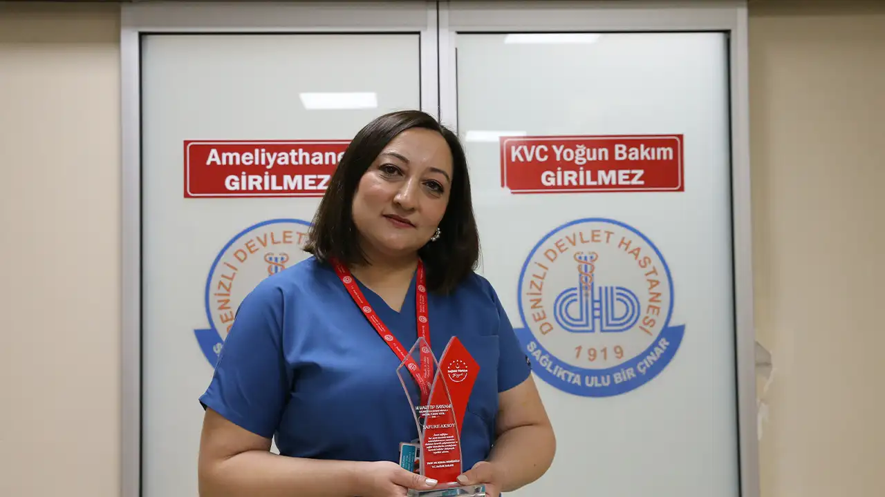 Kanseri Yenen Hemşire Görevine Tutkuyla Devam Ediyor 1