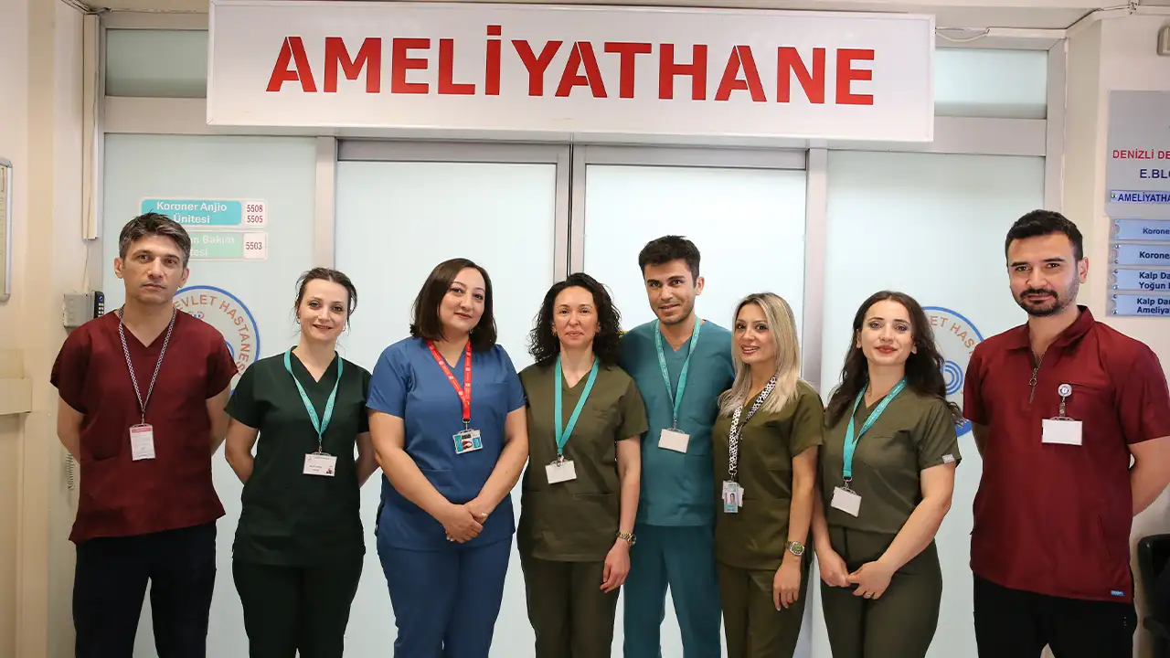 Kanseri Yenen Hemşire Görevine Tutkuyla Devam Ediyor 2