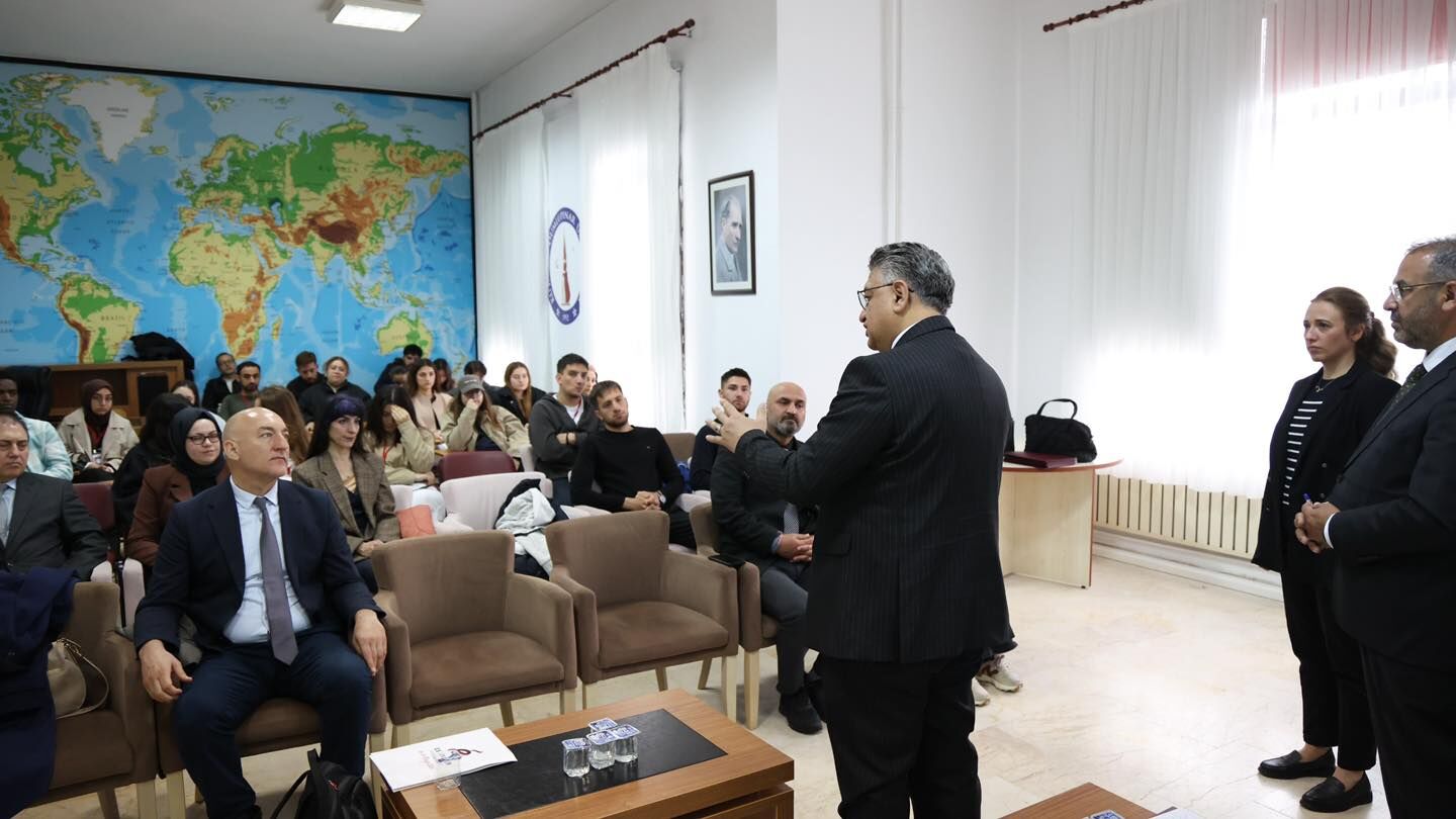 Kütahya Dpü’de “Göç Ve Güvenlik” Etkinliği Düzenlendi4