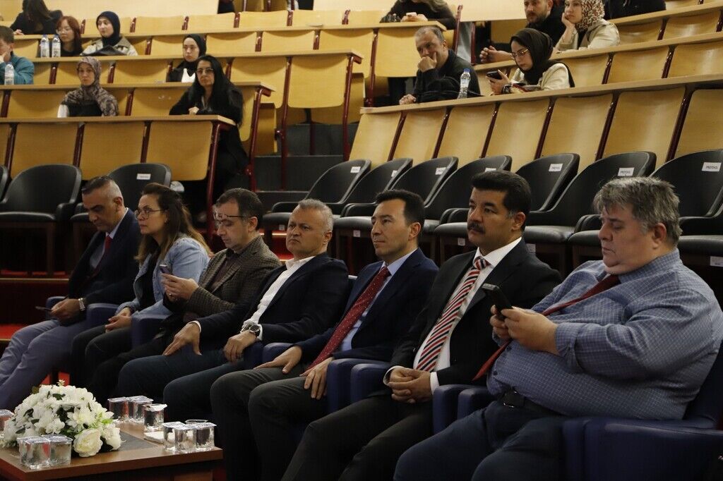 Kütahya Dpü’de Türk Dünyası Arap Coğrafyası Sempozyumu4