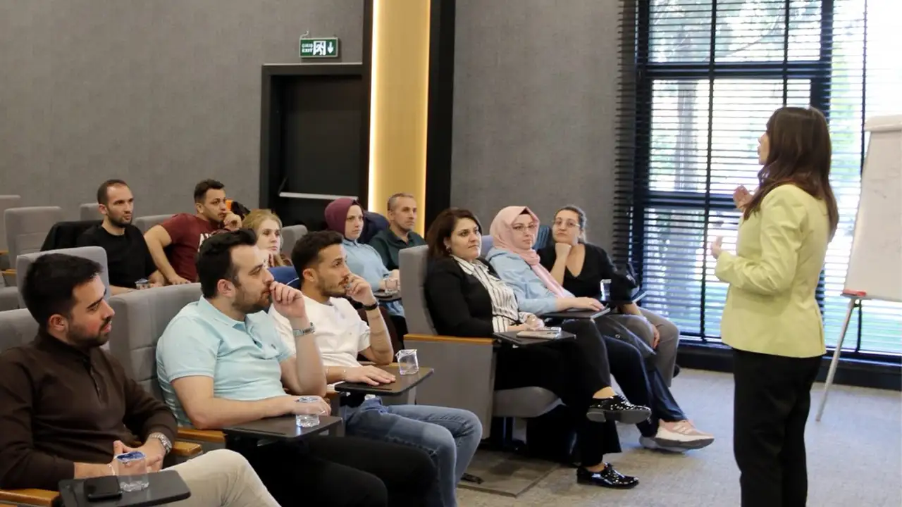 Kütahya Osb Akademi’de Duygu Yönetimi Eğitimi 1
