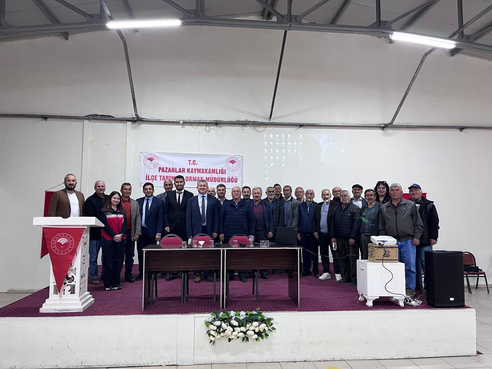 Kütahya Pazarlar’da Üreticilere Tarımsal Eğitim