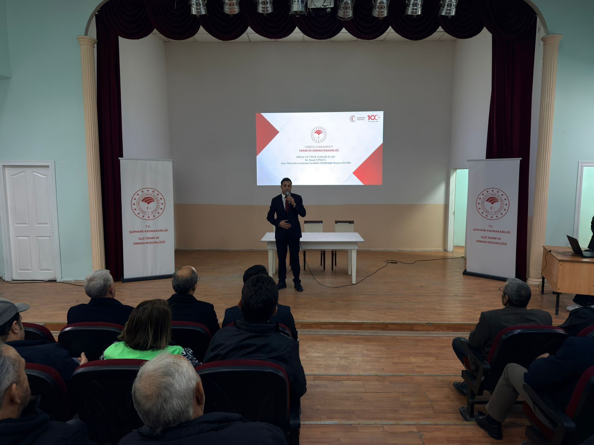 Kütahya Şaphane’de Kiraz Üreticilerine Eğitim Verildi1