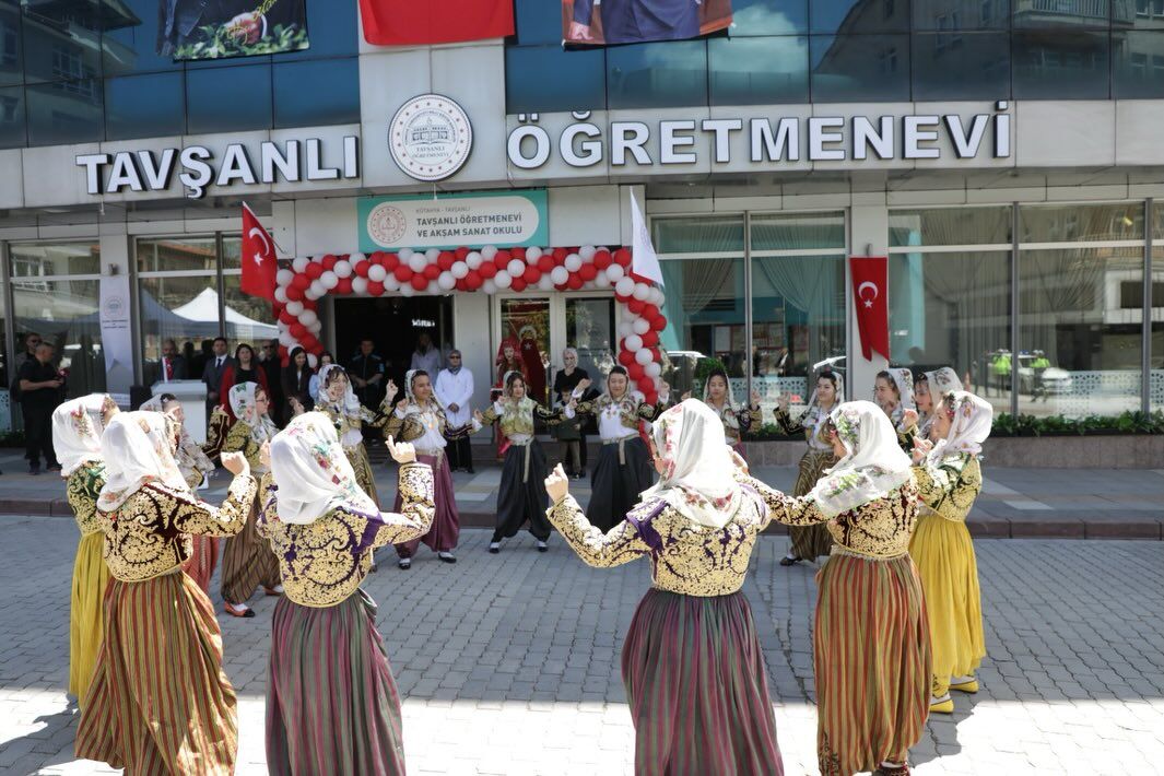 Kütahya Tavşanlı Öğretmenevi Akşam Sanat Okulu Hizmete Açıldı3