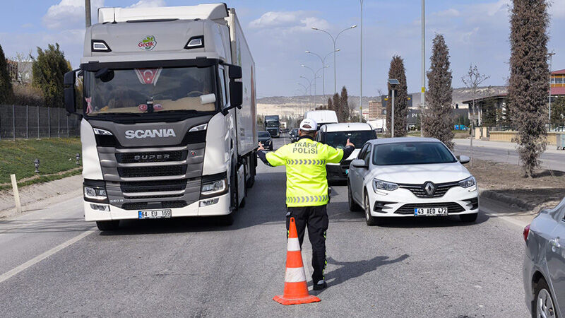 Kütahya Valisi Işın Bayram Tedbirlerini Açıkladı (1)