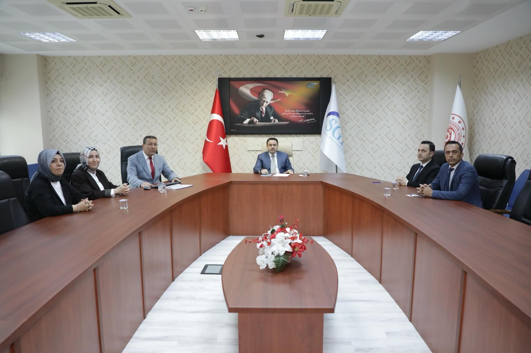 Kütahya Valisi Işın’dan Sgk İl Müdürlüğüne Ziyaret1