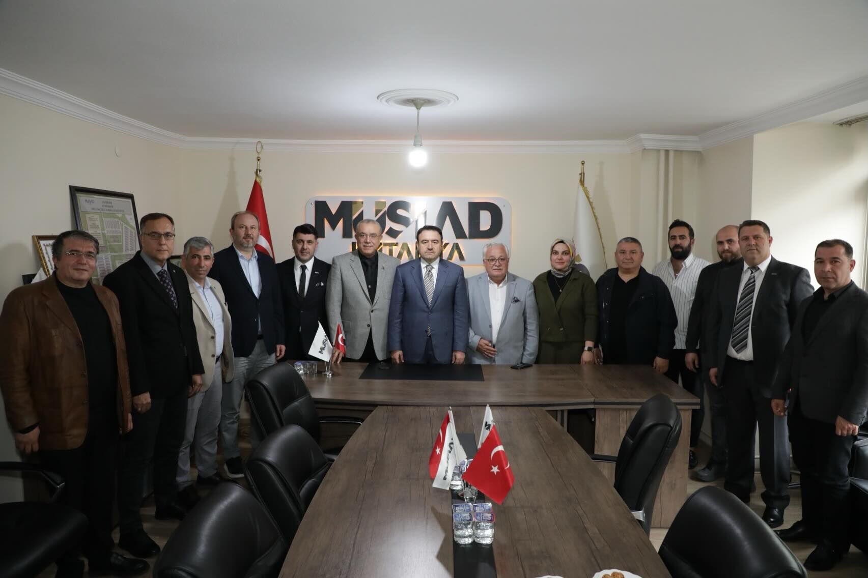 Kütahya Valisinden Müsi̇ad Kütahya’ya Ziyaret1