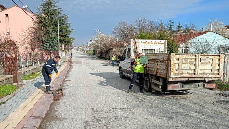 Kütahya Yoncalı Mahallesi’nde Temizlik Yapıldı (1)
