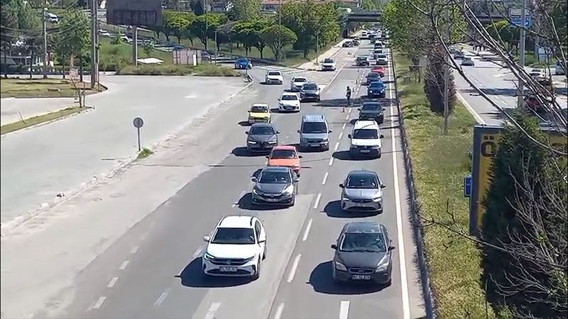 Kütahya’da Bayram Dönüşü Yoğunluğu Başladı (5)