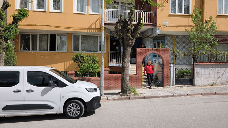 Kütahya'da Bir Kişi Arkadaşı Tarafından Ölü Bulundu (1)-1