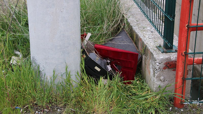 Kütahya’da Boş Araziye Bırakılan Çanta, Paniğe Neden Oldu (11)
