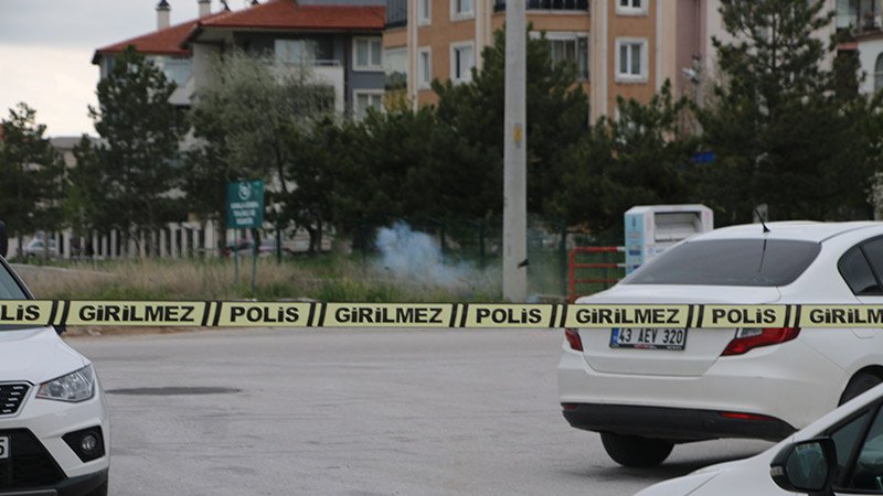Kütahya’da Boş Araziye Bırakılan Çanta, Paniğe Neden Oldu (8)