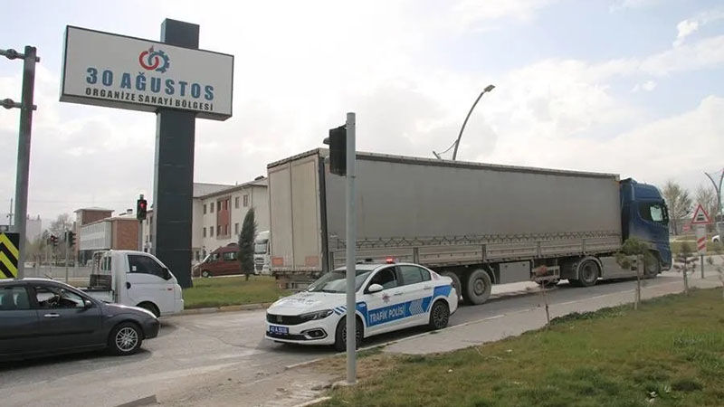 Kütahya’da Büyük Araçların Giriş Çıkışı Yasaklandı (6)