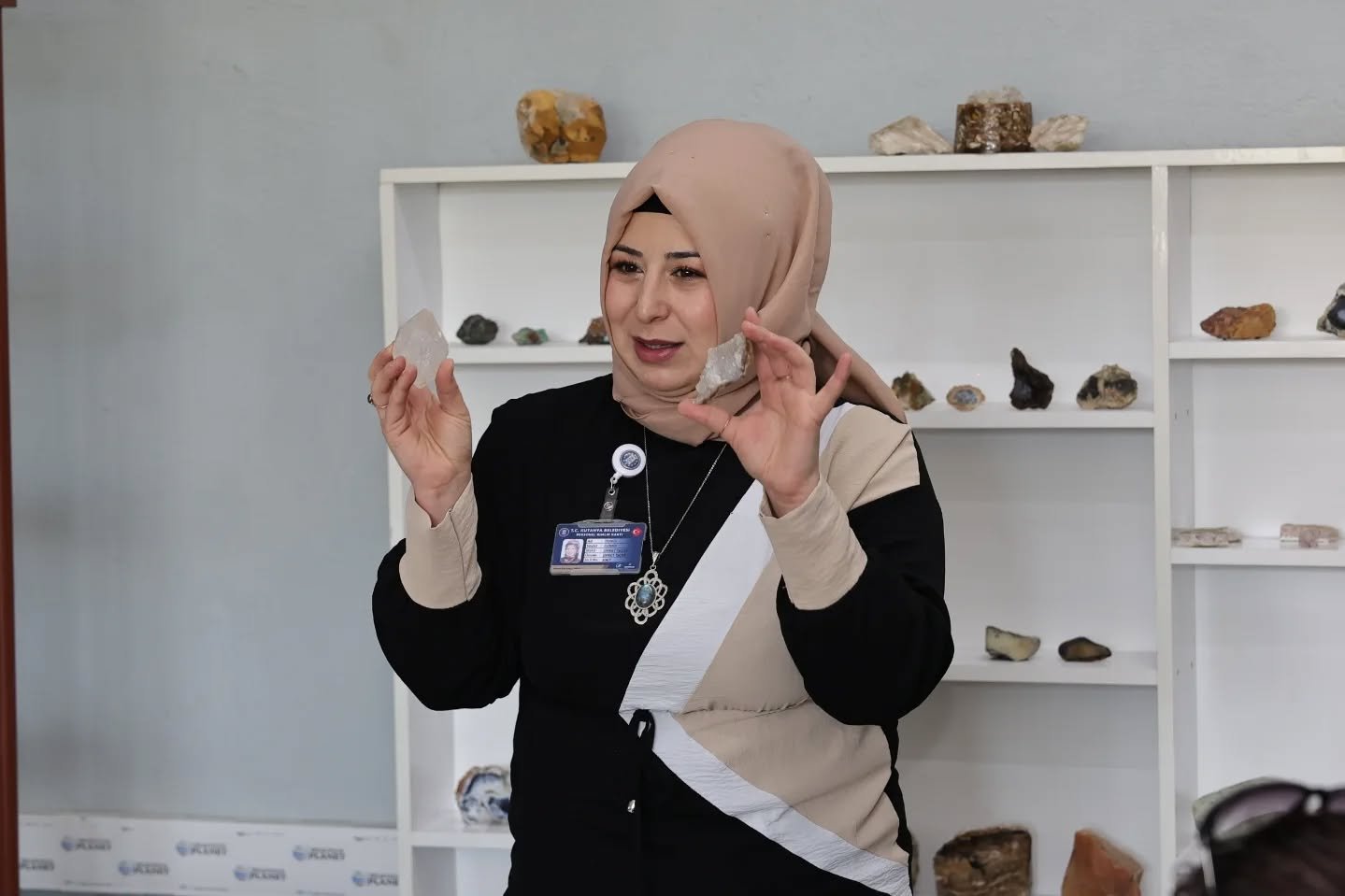 Kütahya’da Doğal Taşların Büyüleyiciliği Vatandaşlarla 1