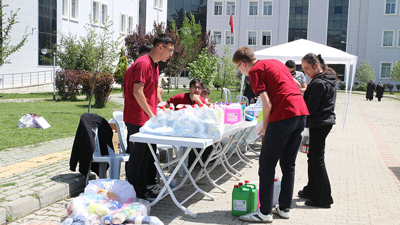 Kütahya’da Engelliler Için Iyilik Kermesi Açıldı (4)