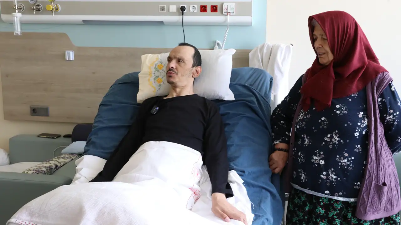 Kütahya’da Felçli Hastaya Özel Aparat Geliştirildi3