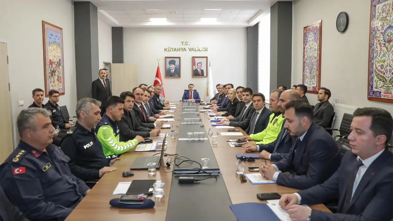 Kütahya’da Güvenlik Ve Asayiş Toplantısı Yapıldı 1