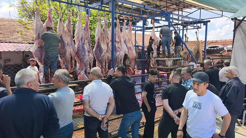 Kütahya’da Kesimhanelerde Bayram Yoğunluğu (3)
