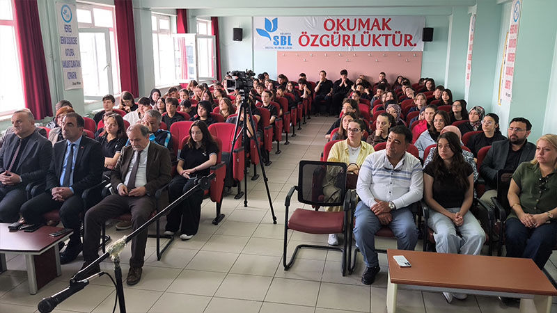 Kütahya’da Lise Öğrencileri “Fabl”Da Yazarlık Hünerlerini Sergiledi (3)