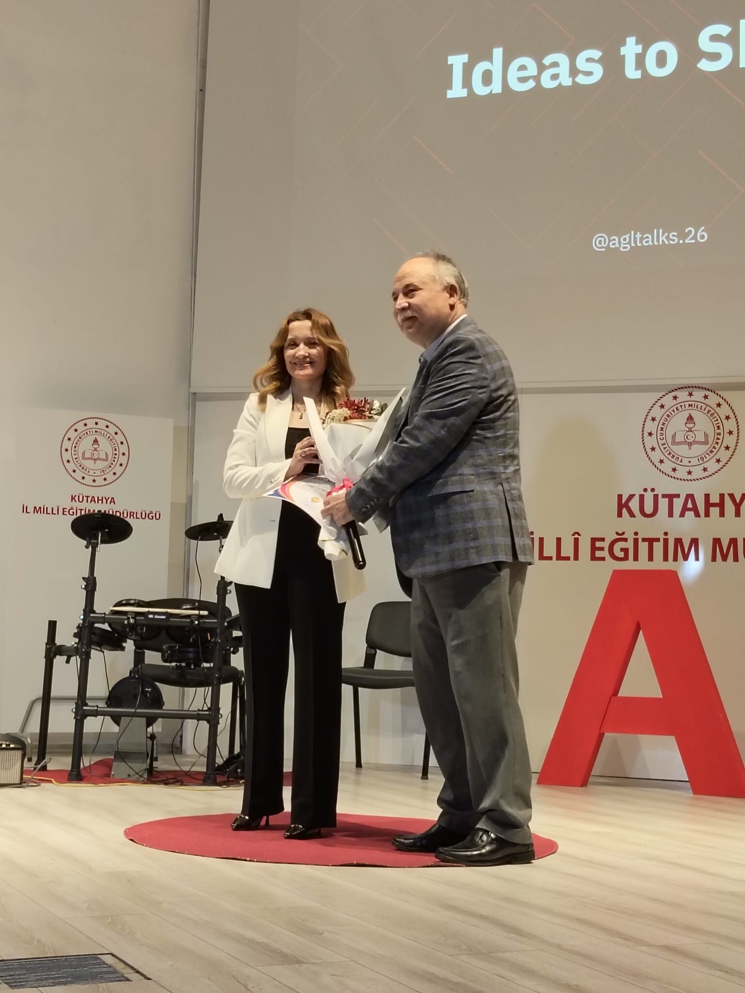 Kütahya'da Lise Öğrencilerinden %22İngilizce%22 Sunum Şenliği1
