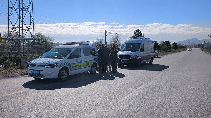 Kütahya’da Motosiklet Ile Otomobil Çarpıştı, 1 Yaralı (1)