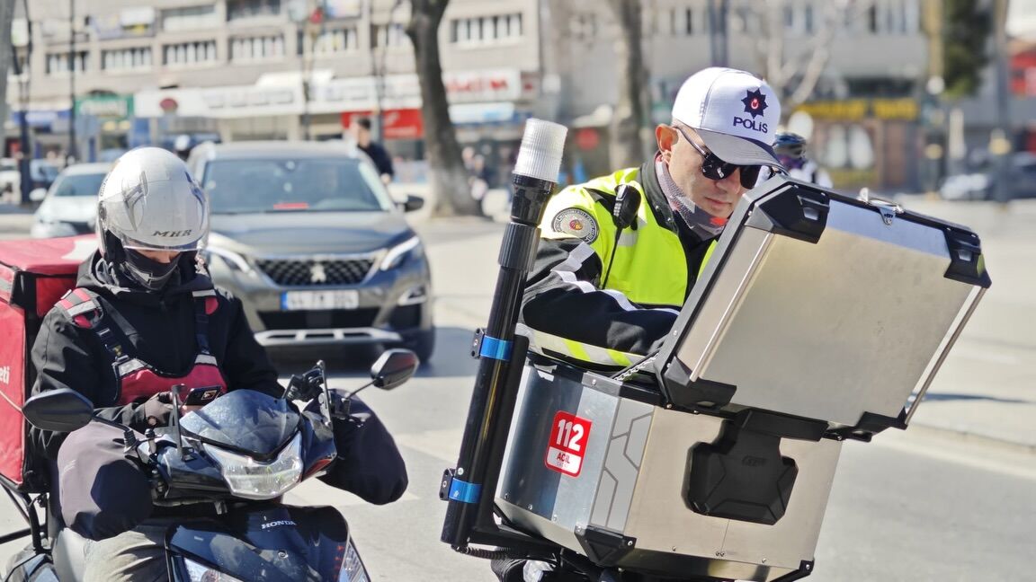 Kütahya’da Motosiklet Sürücülerine Sıkı Trafik Denetimi5