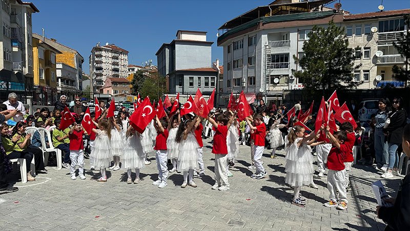Kütahya’da Öğrenciler Hem Eğlendi Hem Öğrendi (1)