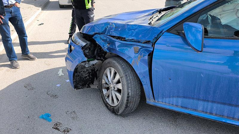 Kütahya’da Otomobille Motosiklet Çarpıştı, 2 Yaralı (4)-2