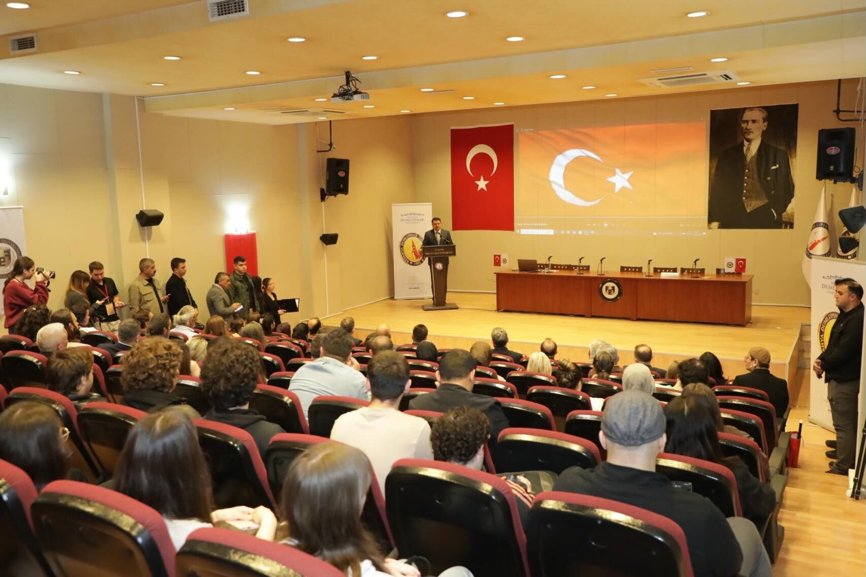 Kütahya’da Sempozyum Düzenlendi2