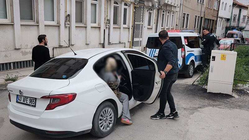 Kütahya'da Sevgilisinin Yeni Sevgilisini Başından Yaraladığı Iddiası (4)