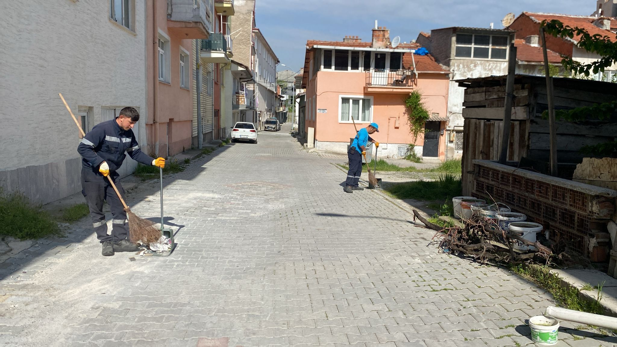 Kütahya’da Temizlik Ekiplerinin Temizlik Çalışmaları Sürüyor 1
