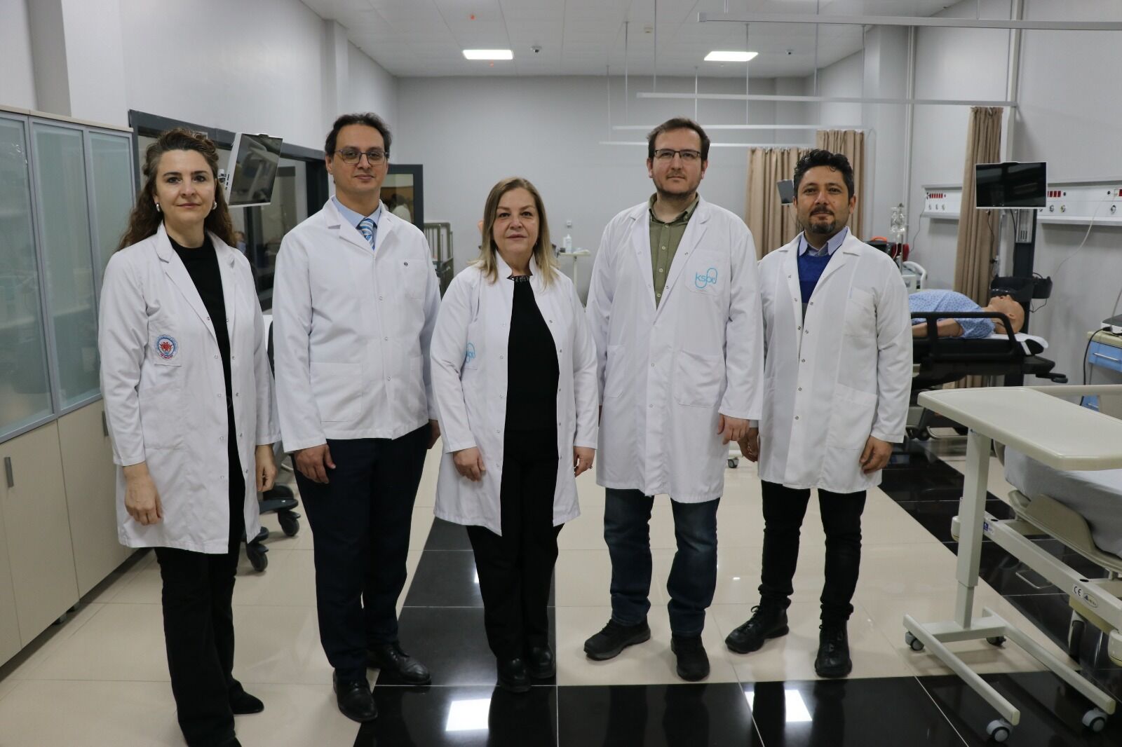 Kütahya'da Tıp Öğrencileri Simülasyon Merkezinde Doktorluğa Hazırlanıyor (6)