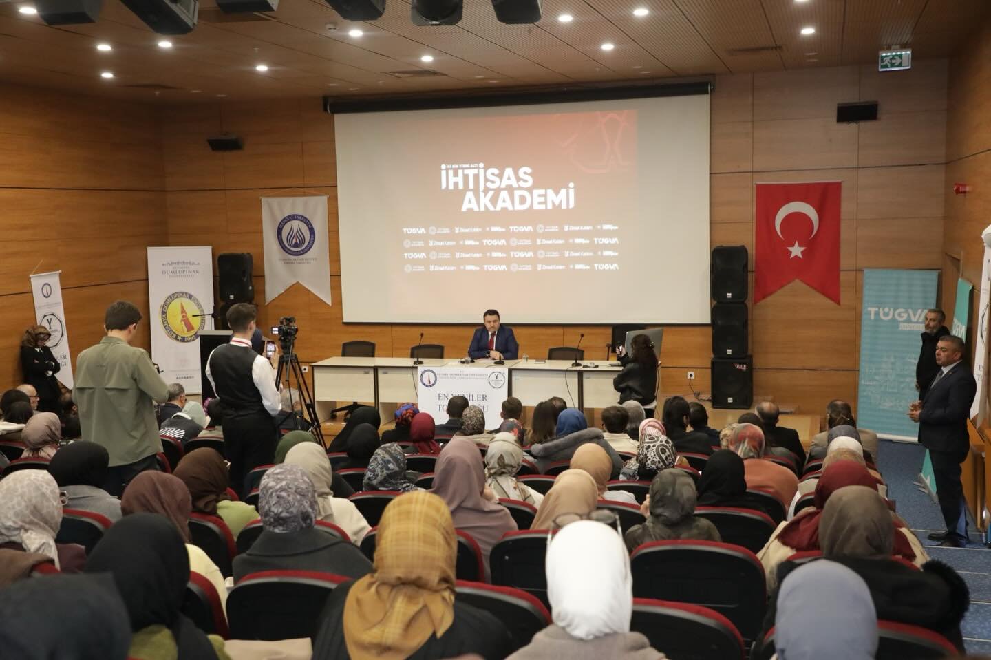 Kütahya’da Tügva İhtisas Akademisi Programı
