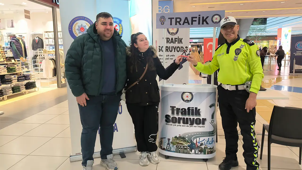 Kütahya’da Vatandaşlara Yönelik Trafik Eğitimi Sürüyor3