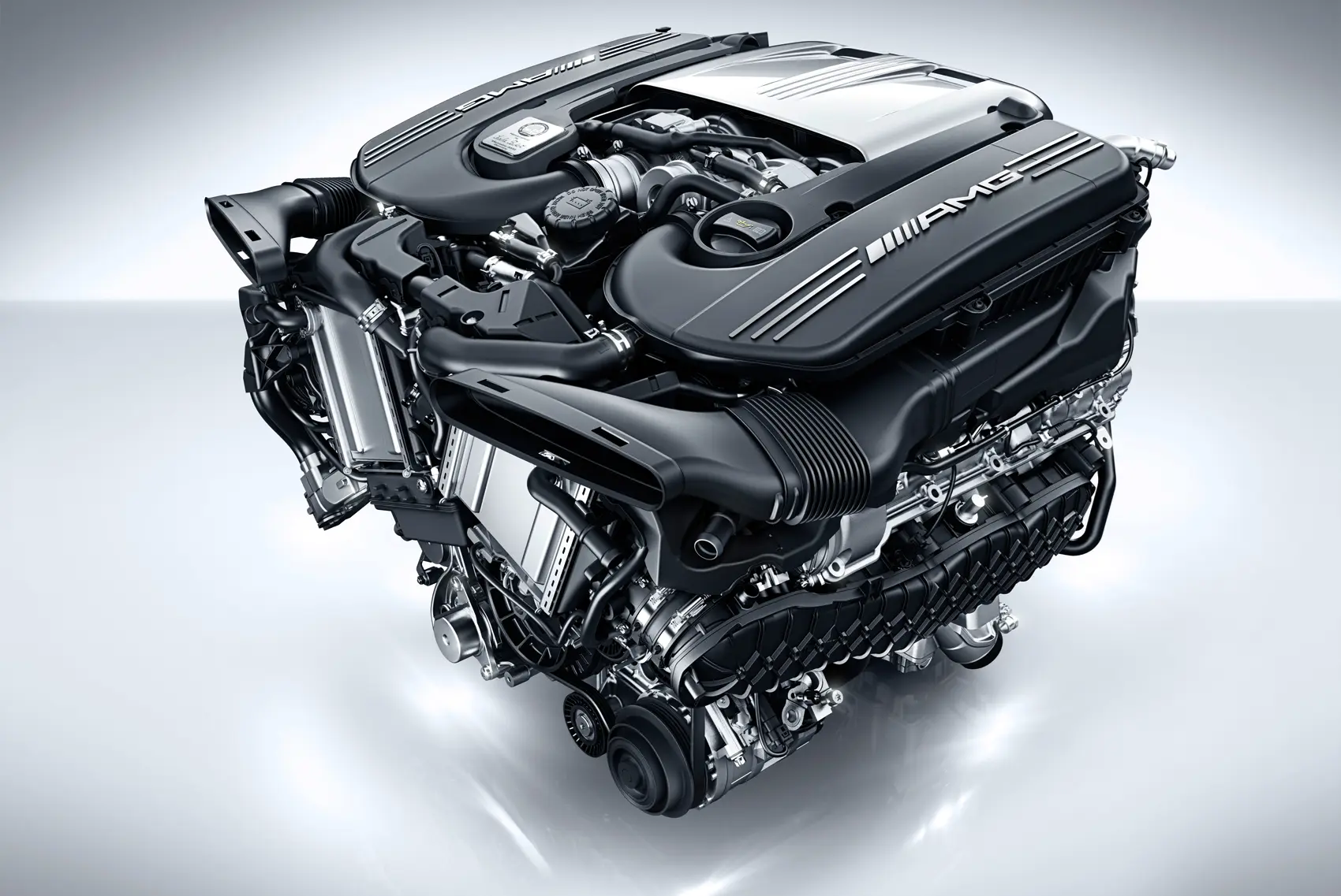 Mercedes Amg V8 Motorlara Geri Dönüyor 1