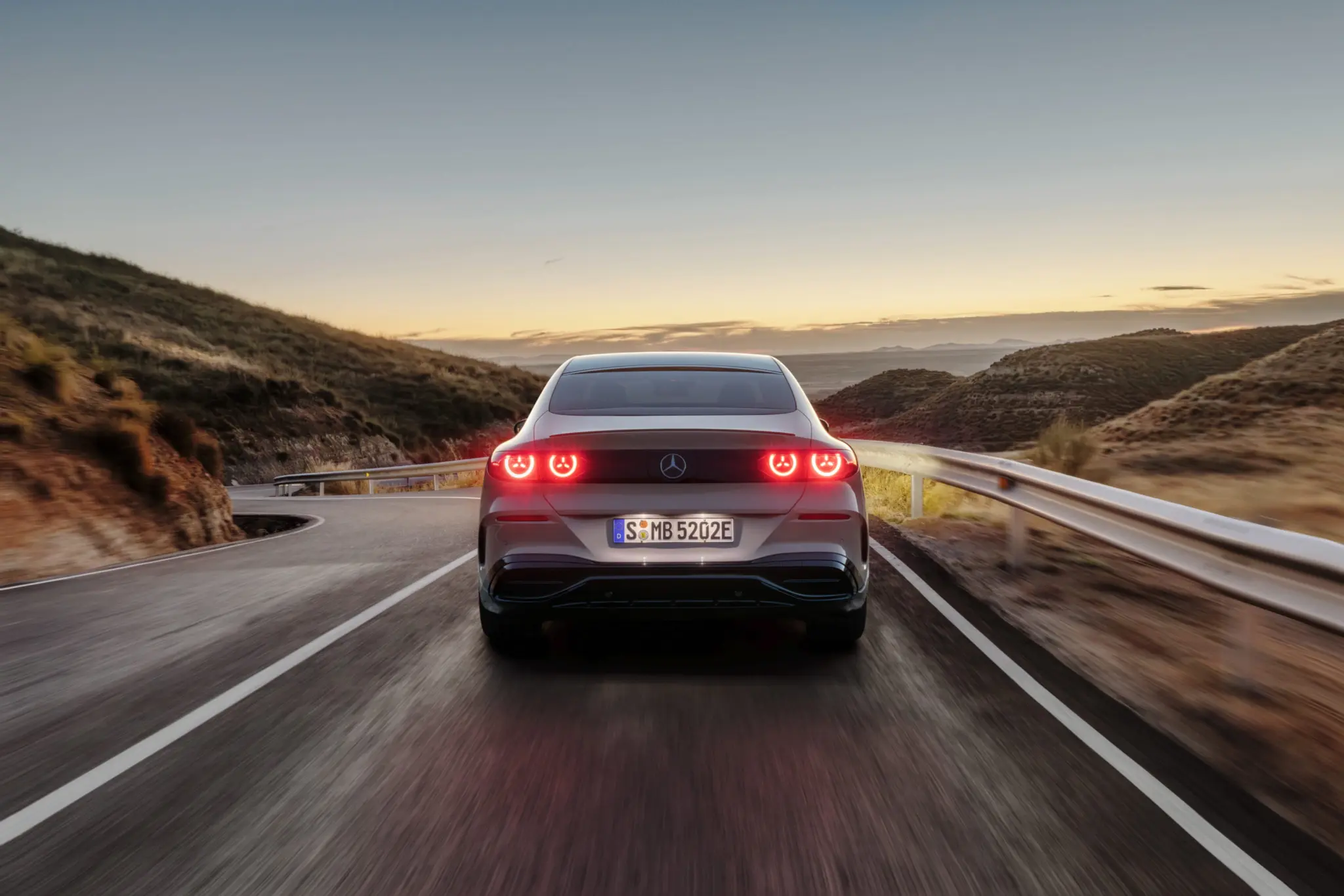 Mercedes Benz, Tamamen Elektrikli Yeni C Serisi’ni Tanıttı 2